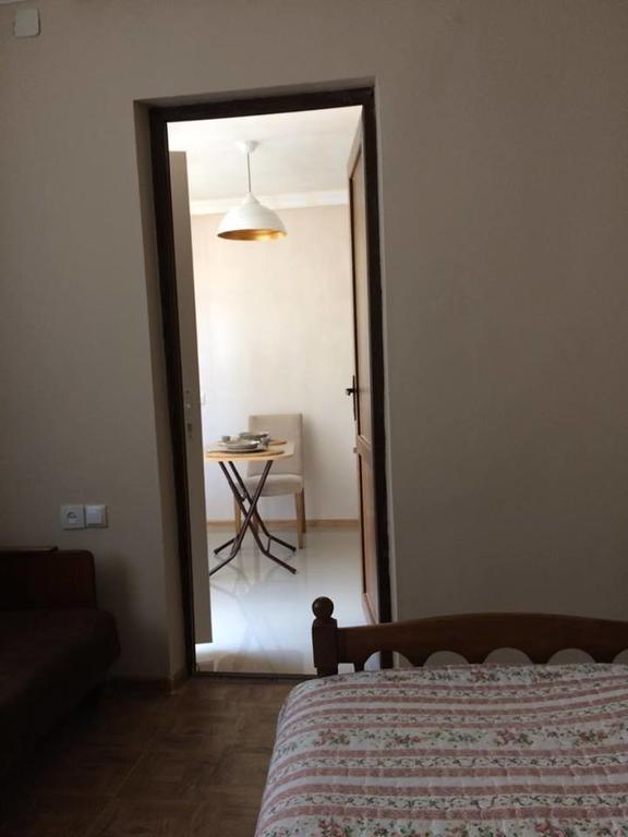 Marinas Guesthouse كوبوليتي المظهر الخارجي الصورة